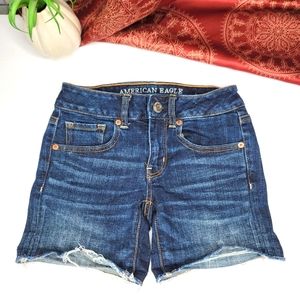 American Eagle Midi Shorts Size 00